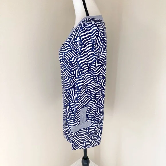 NWT Vineyard Vines Whale Tail Printed Top Size S - Picture 5 of 8